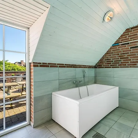 Stella - 700m From The Sea By Interhome *